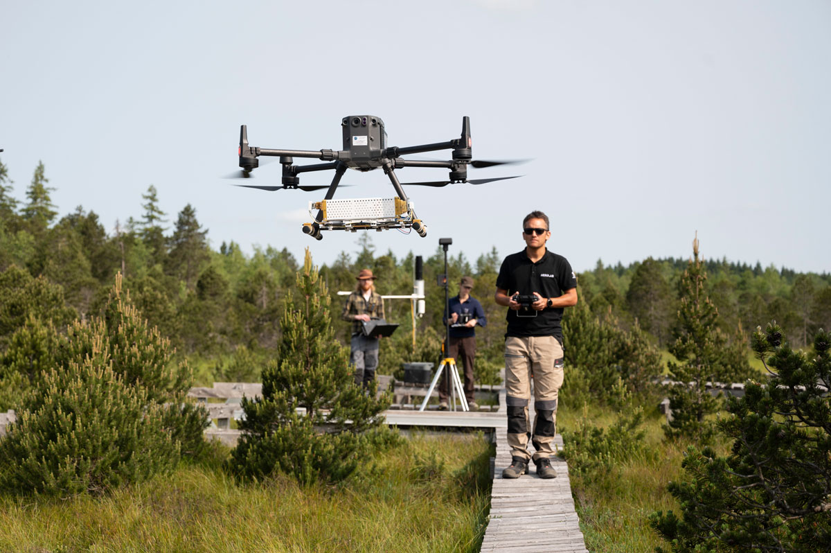 Mesure par drone de concentrations de gaz © Hubert Raguet / CNRS Images