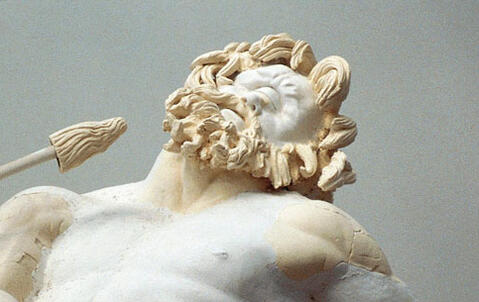 Sculpture d’Ulysse aveuglant Polyphemus (Ier siècle av. J.-C.), musée archéologique national de Sperlonga (Italie). 